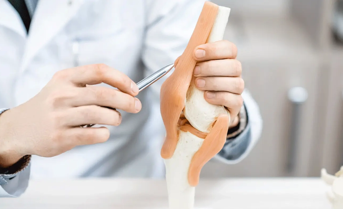 狛江駅前はく整形外科